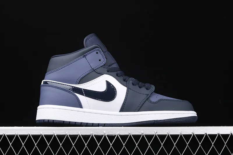 All categories Air Jordan Jordan series basketball shoes Air Jordan 1 Mid Air Jordan 1 Mid AJ1 Joe 1 fashion casual black and blue basketball shoes 554724-445